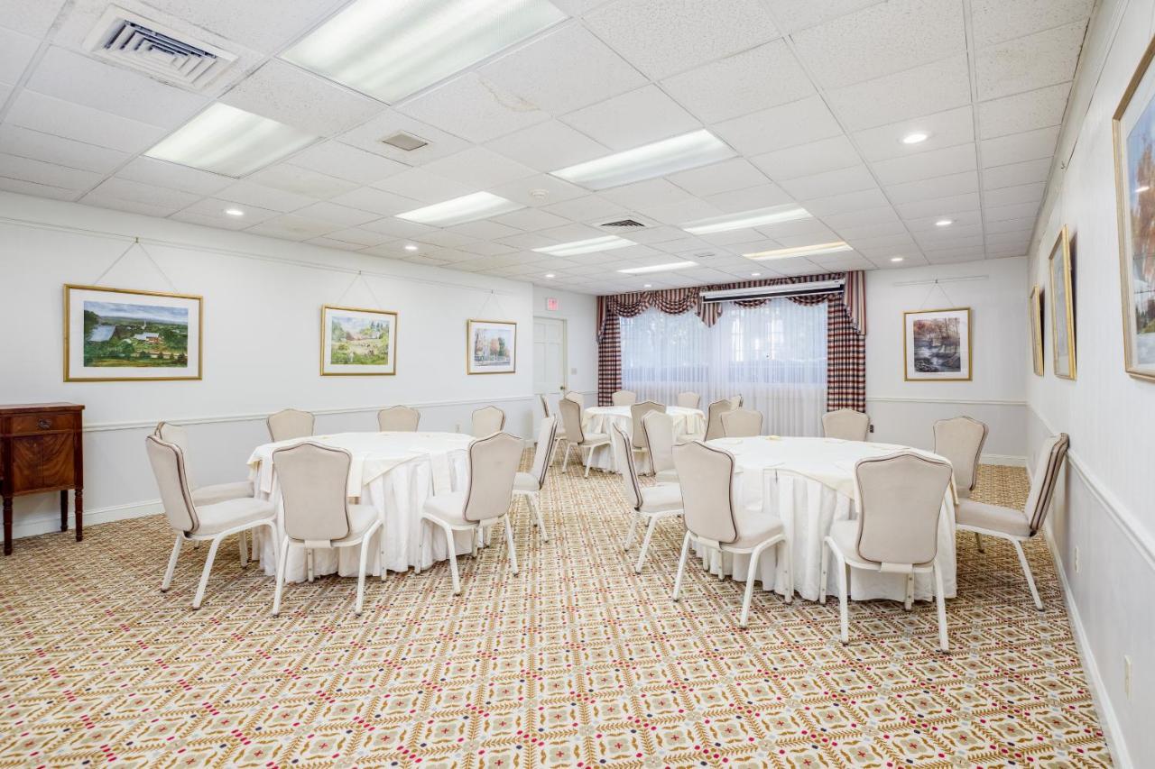 The Farmington Inn And Suites Ngoại thất bức ảnh